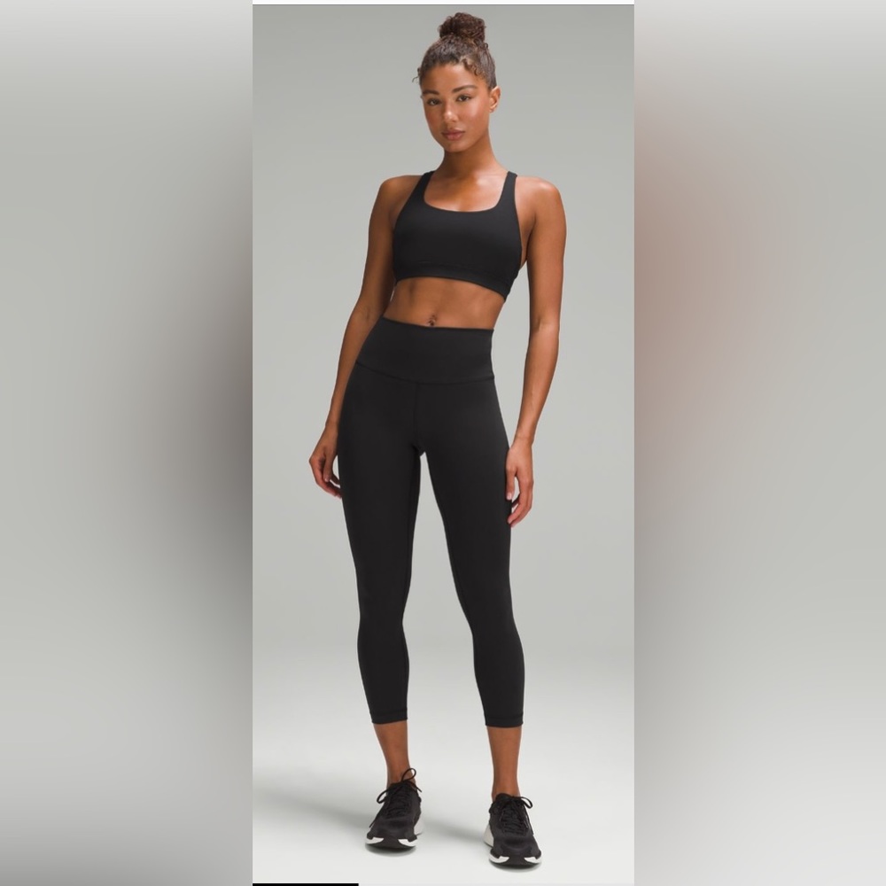 💣💣EUC Lululemon High-Waisted Wunder Train High-Rise Crop legging 23”